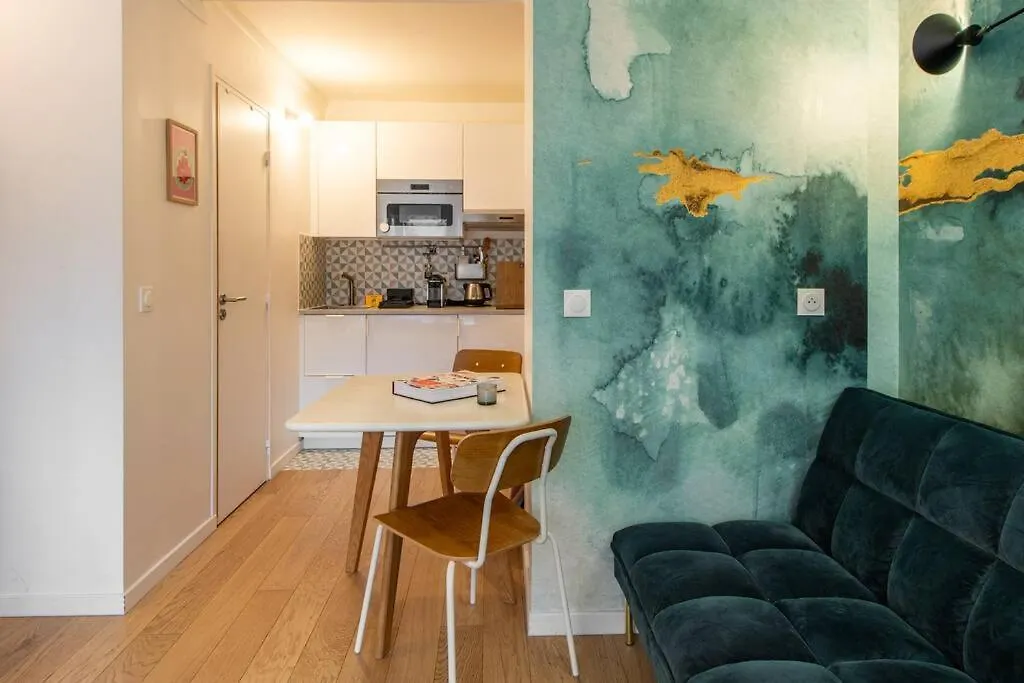 Couronnes - Cosy Equipe Et Privatif Apartamento Paris