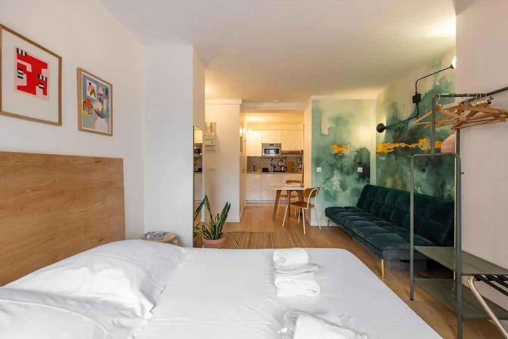 Apartment Couronnes - Cosy Equipe Et Privatif Paris
